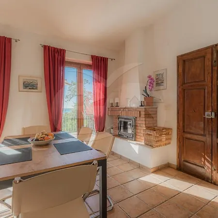 Casa Pavel A Colle Di Lido - Goelba 빌라 *