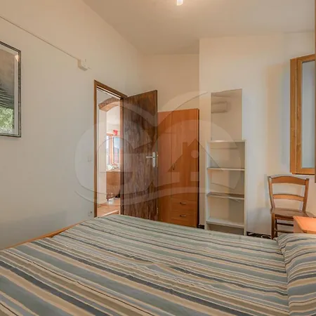 Casa Pavel A Colle Di Lido - Goelba * 카폴리베리